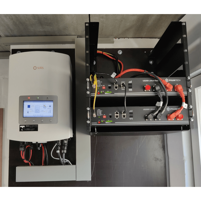 12 zonnepanelen set met Solis Hybride omvormer
